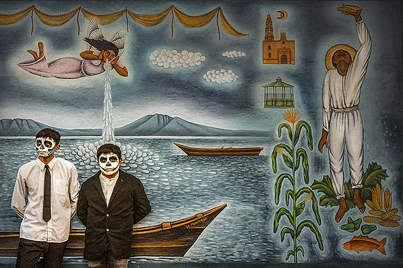 Vega Mural Plus Two