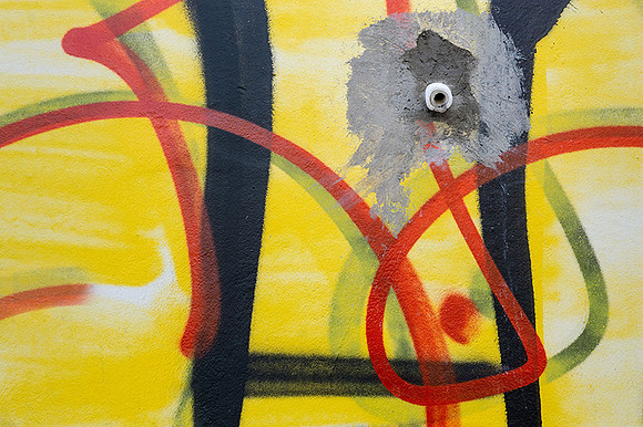 Graffiti in Yellow & Red